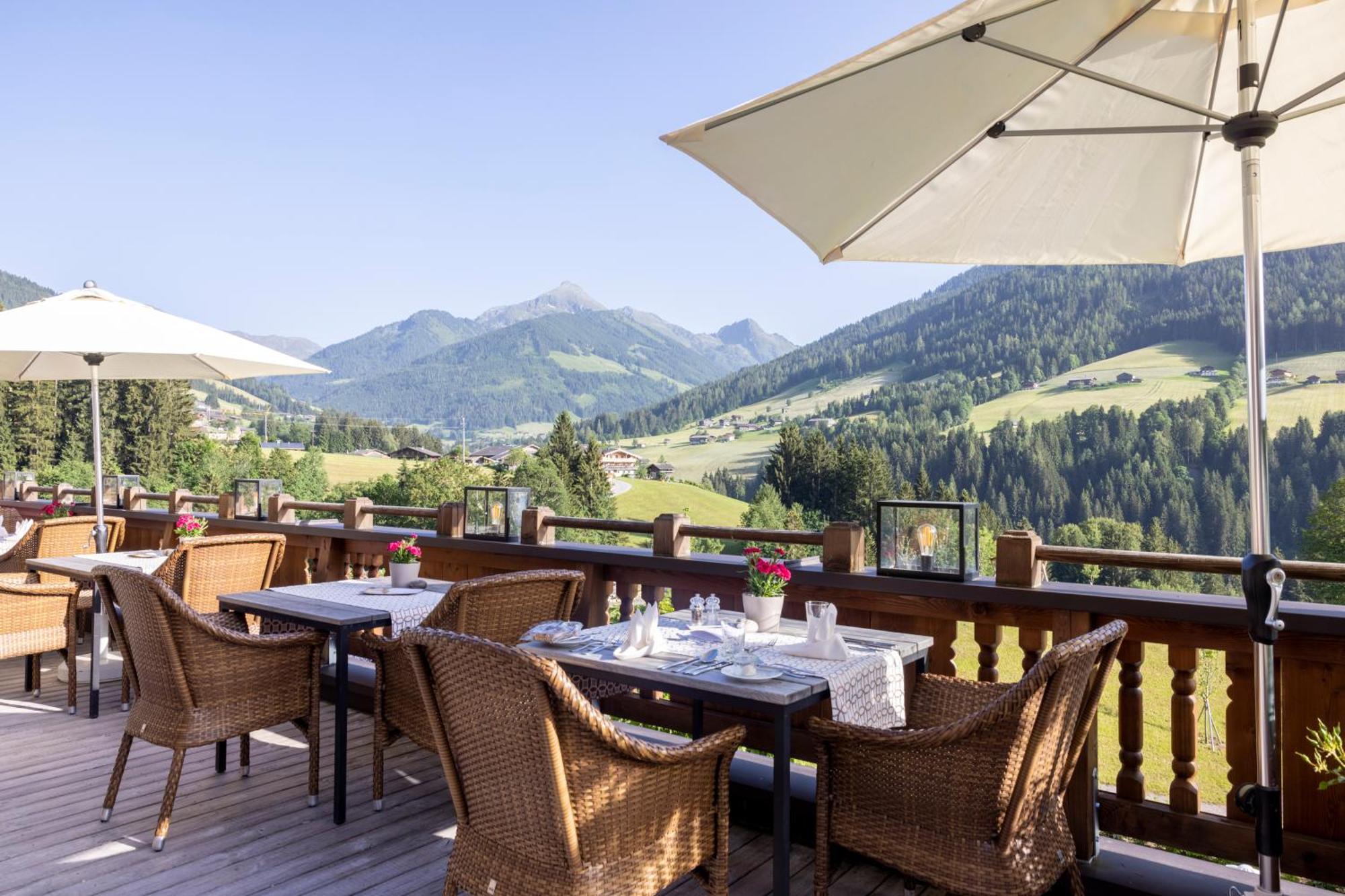 Alpbacherhof Mountain & Spa Resort Exterior photo